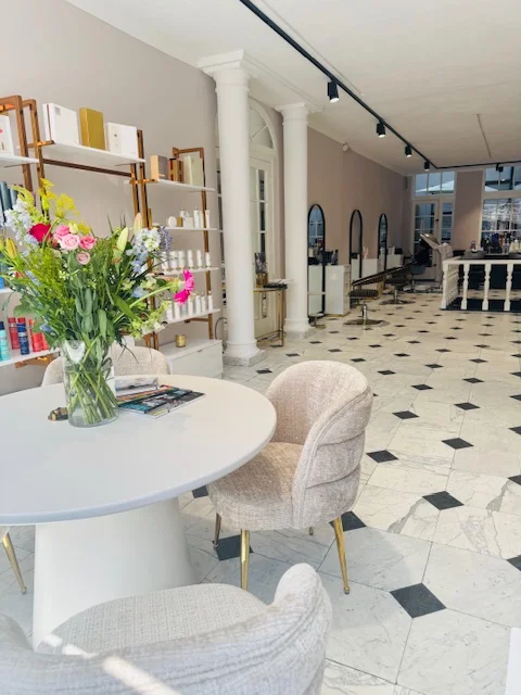 Professionele haarkleuring behandeling bij House of Lush in Utrecht - Balayage en highlights technieken